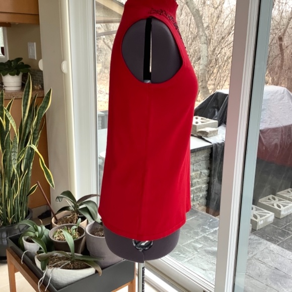 Red size small mock turtle neck shell with black beading by Cable & Gauge - Picture 3 of 6